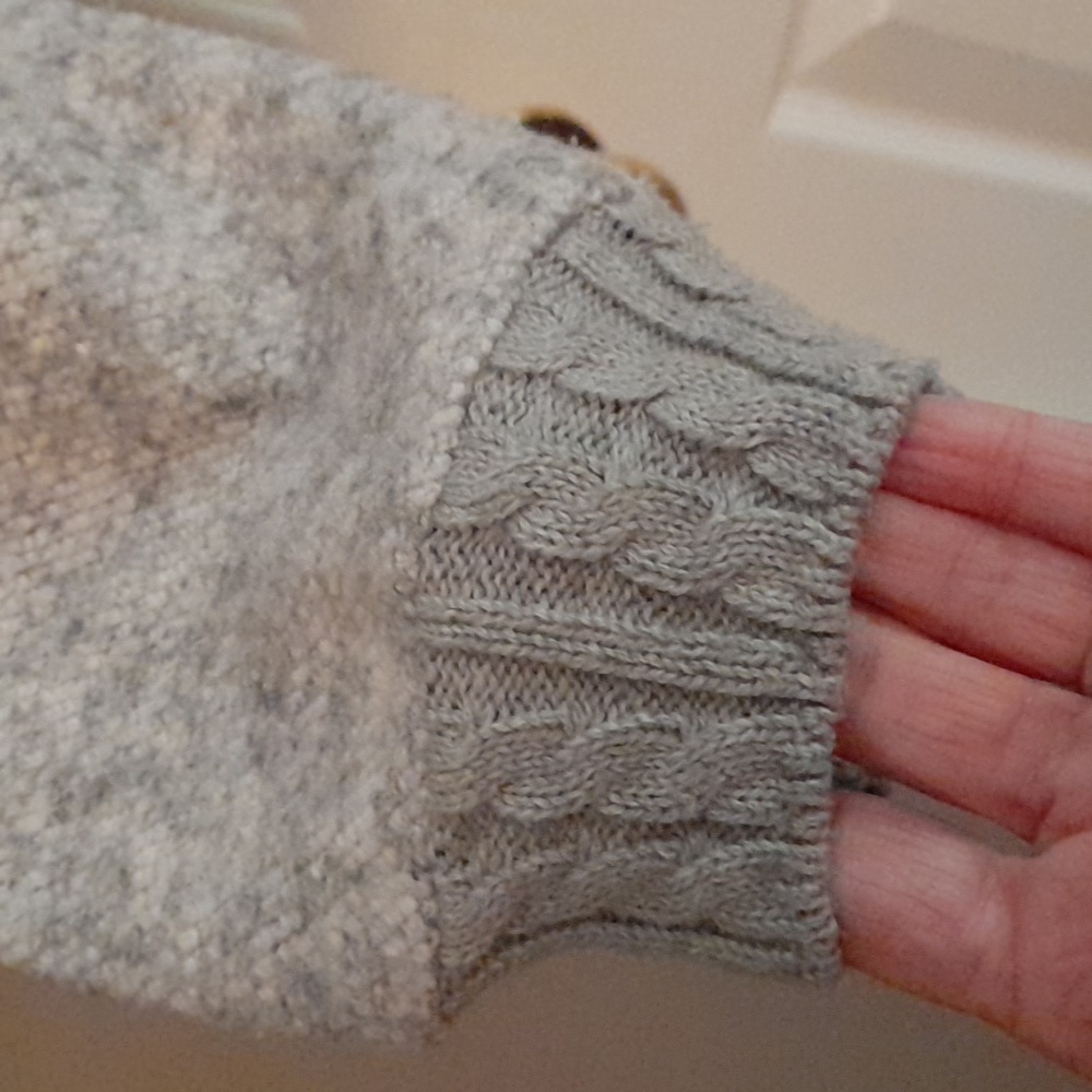 Zara Sweater - Picture 4 of 7